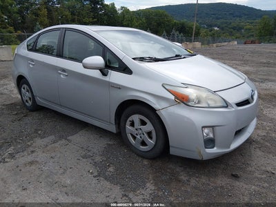 2010 Toyota Prius III