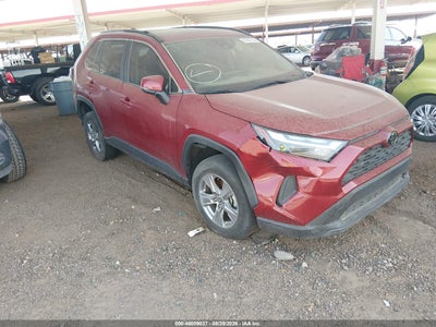 2024 TOYOTA RAV4 XLE