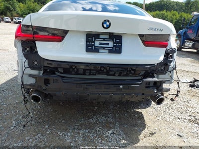 BMW 330I