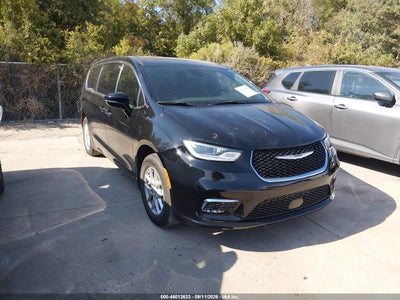 2025 Chrysler Pacifica