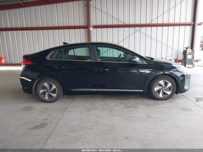 HYUNDAI IONIQ HYBRID