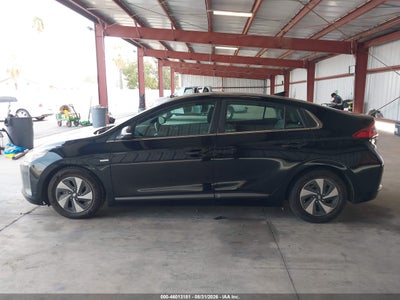 HYUNDAI IONIQ HYBRID