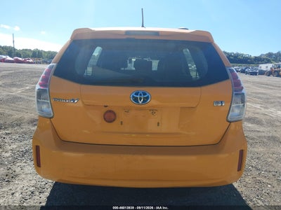 TOYOTA PRIUS V