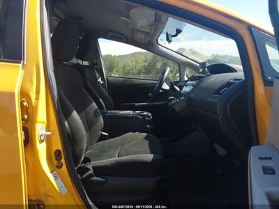 TOYOTA PRIUS V