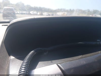 TOYOTA PRIUS V
