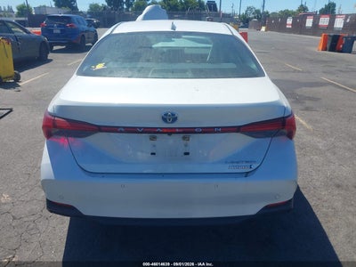 TOYOTA AVALON