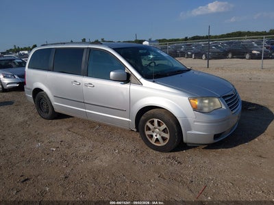2010 Chrysler Town & Country