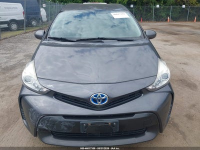 TOYOTA PRIUS V