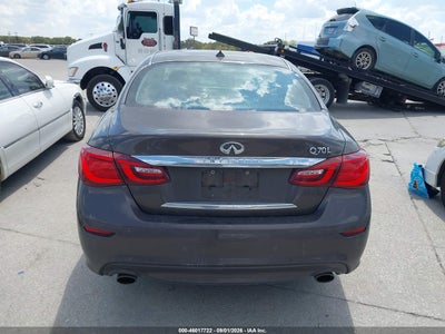 INFINITI Q70L