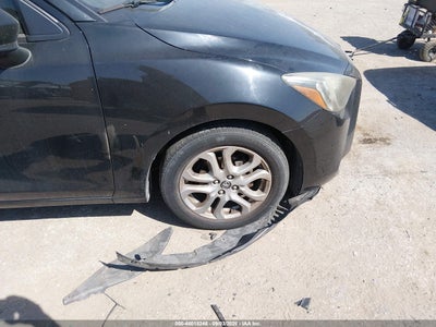 TOYOTA YARIS IA