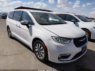 2023 Chrysler Pacifica Hybrid