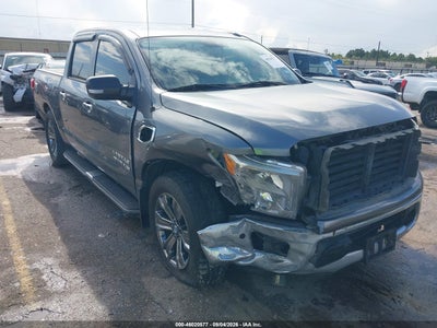 2017 Nissan Titan SV