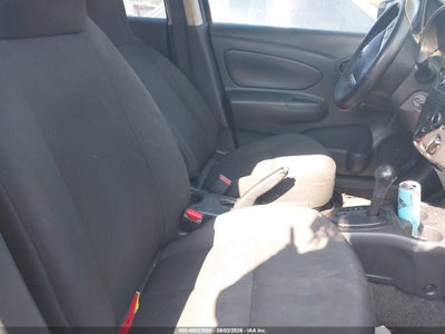 NISSAN VERSA