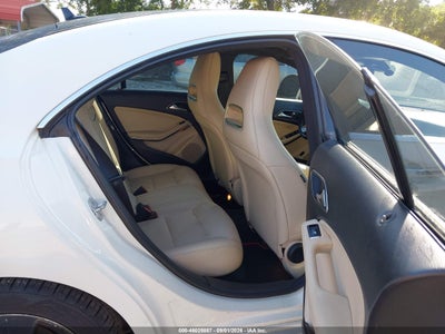 MERCEDES-BENZ CLA 250
