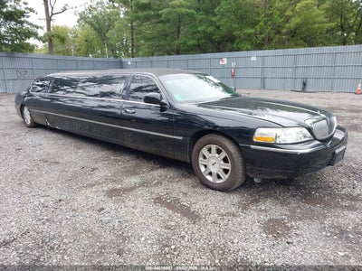 2006 Lincoln Town Car