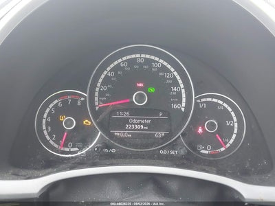 VOLKSWAGEN BEETLE