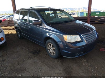2008 Chrysler Town & Country