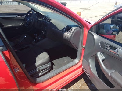 VOLKSWAGEN JETTA
