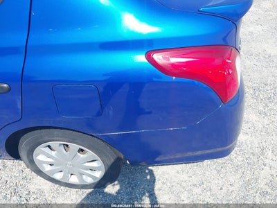 NISSAN VERSA