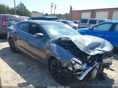 NISSAN MAXIMA