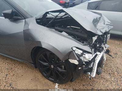 NISSAN MAXIMA
