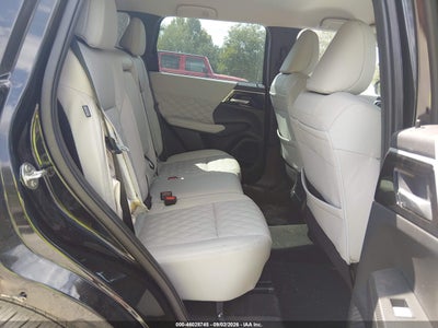 MITSUBISHI OUTLANDER