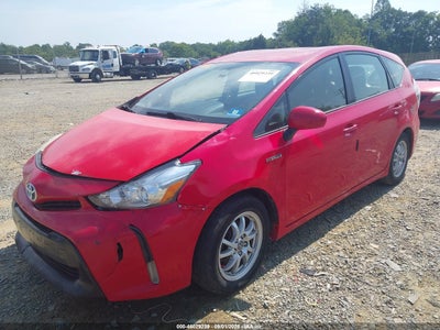 TOYOTA PRIUS V