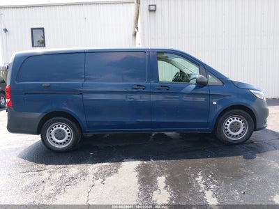 MERCEDES-BENZ METRIS