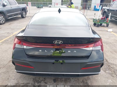 HYUNDAI ELANTRA