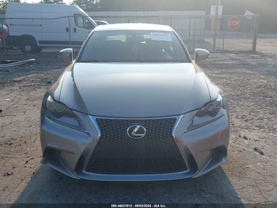 LEXUS IS 200T