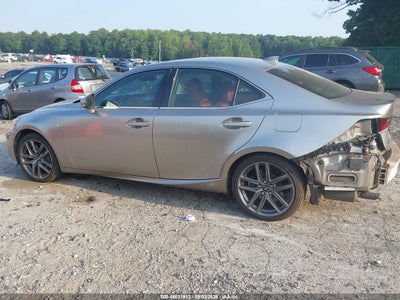 LEXUS IS 200T