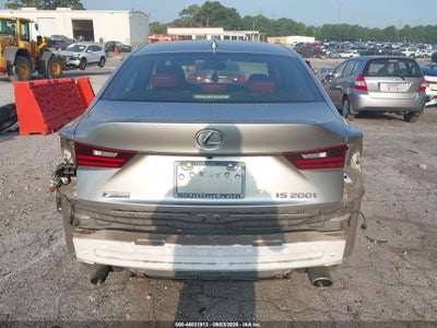 LEXUS IS 200T