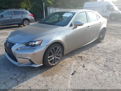 LEXUS IS 200T
