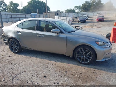 LEXUS IS 200T