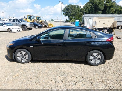 2020 HYUNDAI IONIQ HYBRID 19