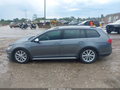 VOLKSWAGEN GOLF ALLTRACK