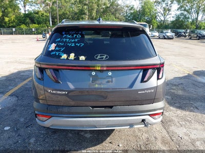 HYUNDAI TUCSON HYBRID