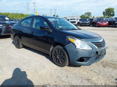 2017 NISSAN VERSA