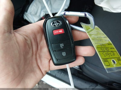 TOYOTA COROLLA CROSS HYBRID