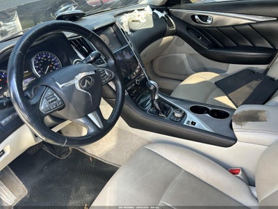 2015 INFINITI Q50 11