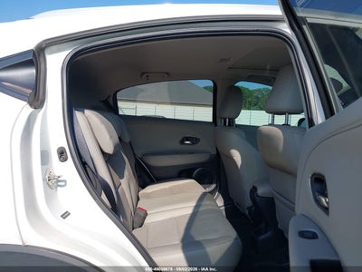 2017 HONDA HR-V 8