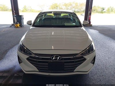 2020 HYUNDAI ELANTRA 17
