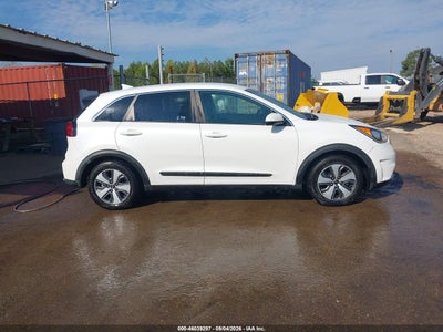 2018 KIA NIRO 16