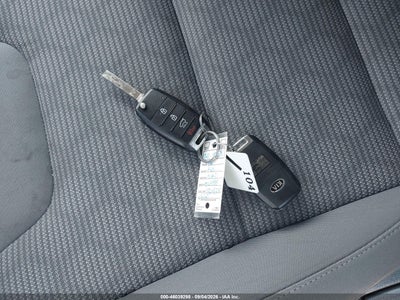 2018 KIA NIRO 11