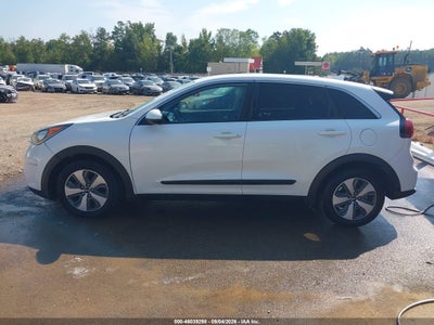 2018 KIA NIRO 17