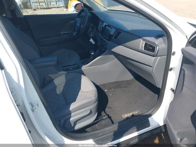 2018 KIA NIRO 5
