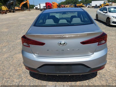 2020 HYUNDAI ELANTRA 18