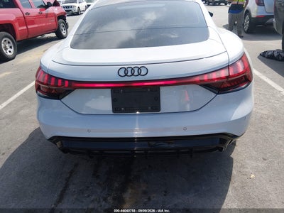 AUDI E-TRON GT
