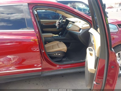 CADILLAC XT5
