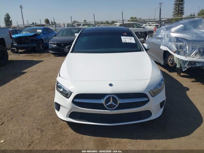 MERCEDES-BENZ A 220